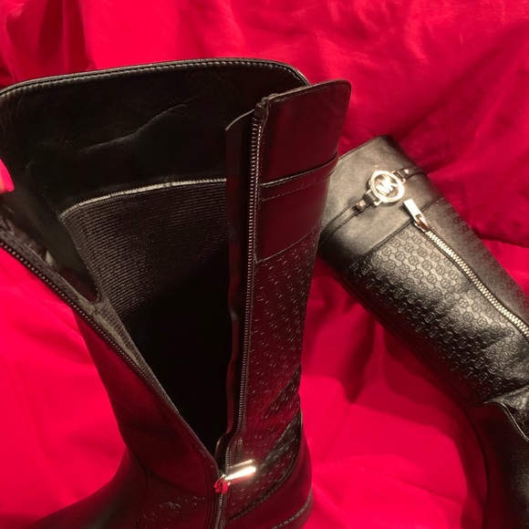 SOLD Michael Kors boots - Picture 8 of 8